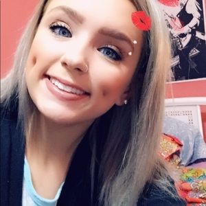 Meet your Posher, Kaitlyn
